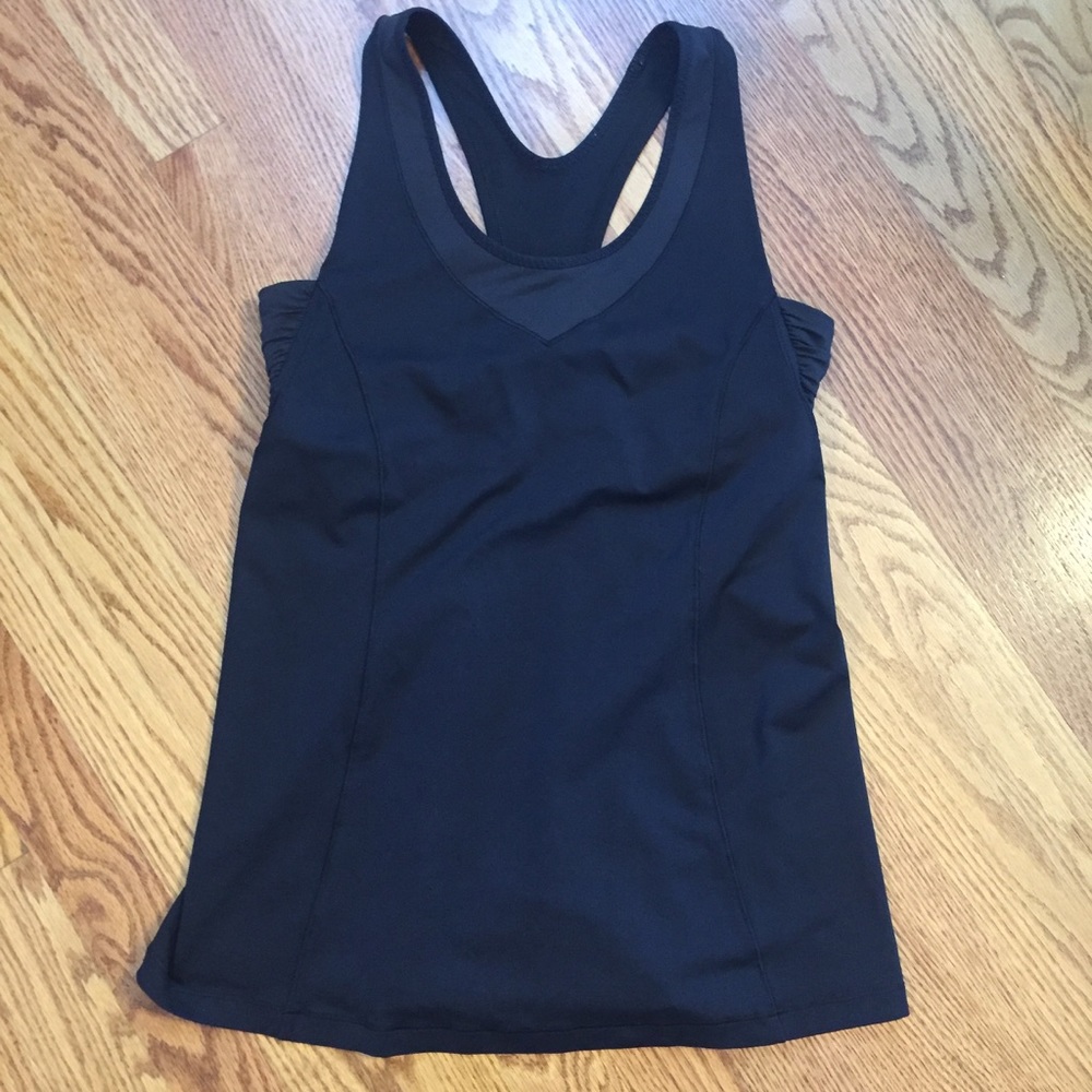 Sold! Lululemon tank - Picture 4 of 5